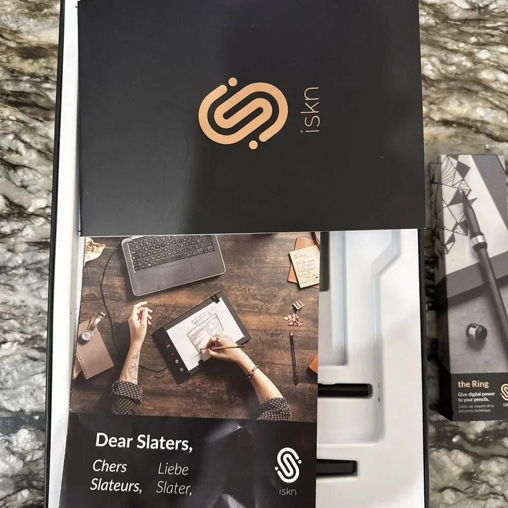 Iskn The Slate Bundle W/Case & The Ring